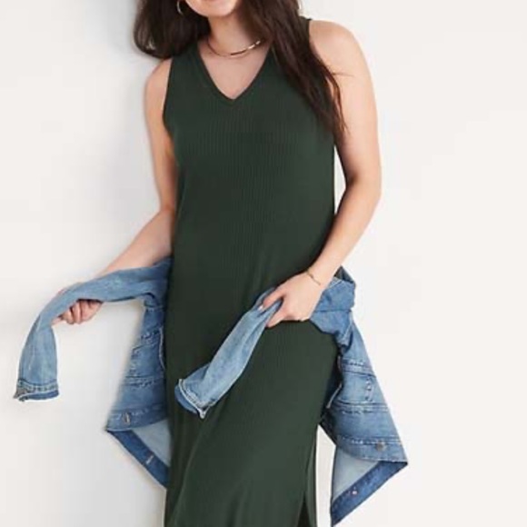 Old Navy Dresses & Skirts - Old Navy Sleeveless V-Neck Ribbed Maxi Shift Dress for Women